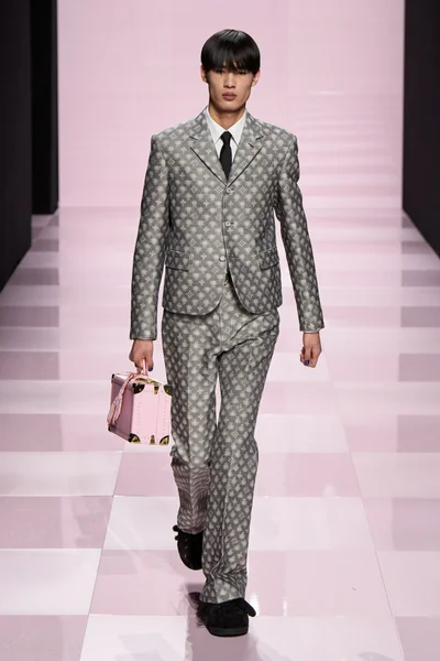 Look 84